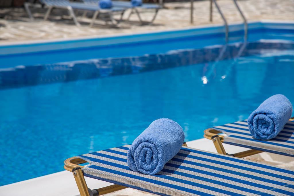 Hotel Olympia Karterádosz Kültér fotó