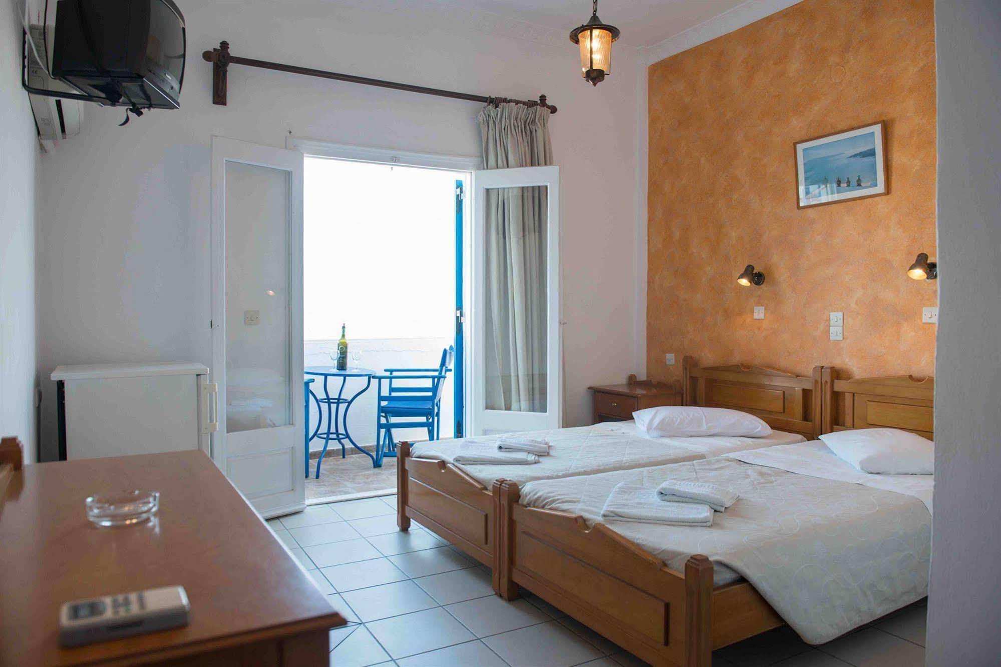 Hotel Olympia Karterádosz Kültér fotó